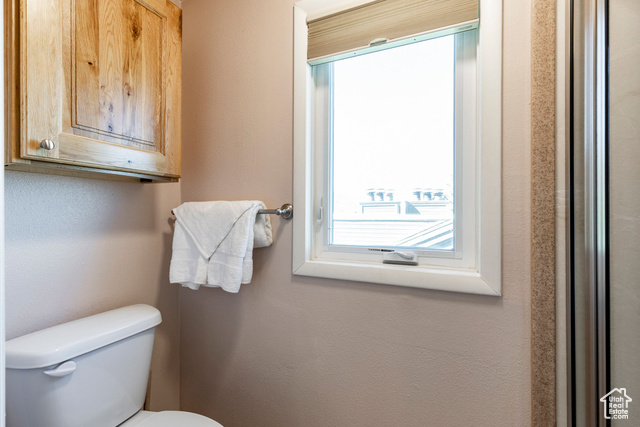 Photo 14 for MLS #2115533 at 1487 Woodside Ave #B301