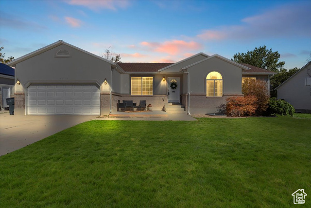 4058 W ASCOT DOWNS DR, South Jordan UT 84095