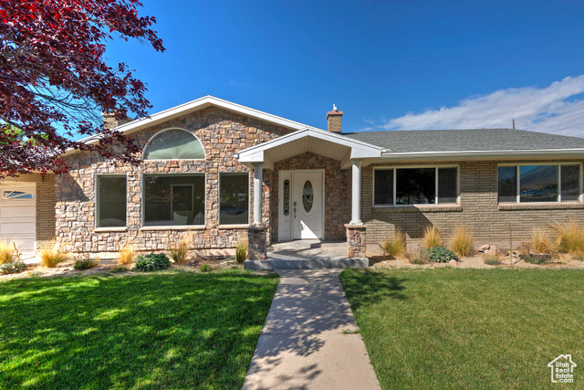 Photo 2 for MLS #2115540 at 410 S 600 West
