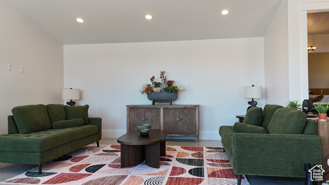Photo 25 for MLS #2115560 at 1108 N Florence Cir