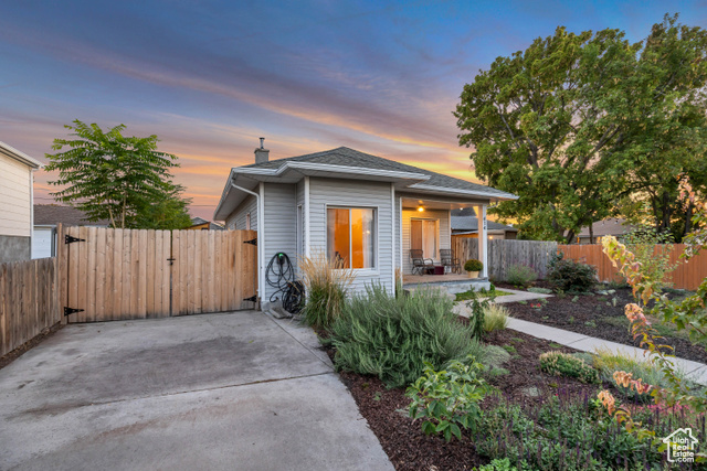 Photo 8 for MLS #2115565 at 414 Downington Ave