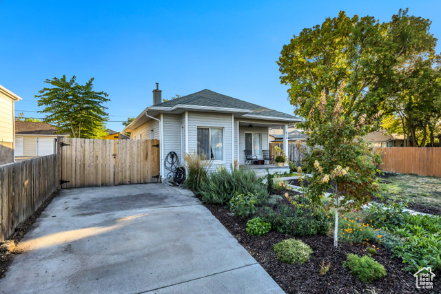 Photo 36 for MLS #2115565 at 414 Downington Ave
