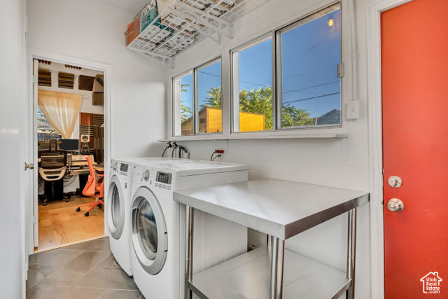 Photo 23 for MLS #2115565 at 414 Downington Ave