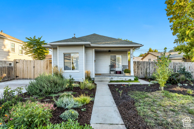 Photo 37 for MLS #2115565 at 414 Downington Ave