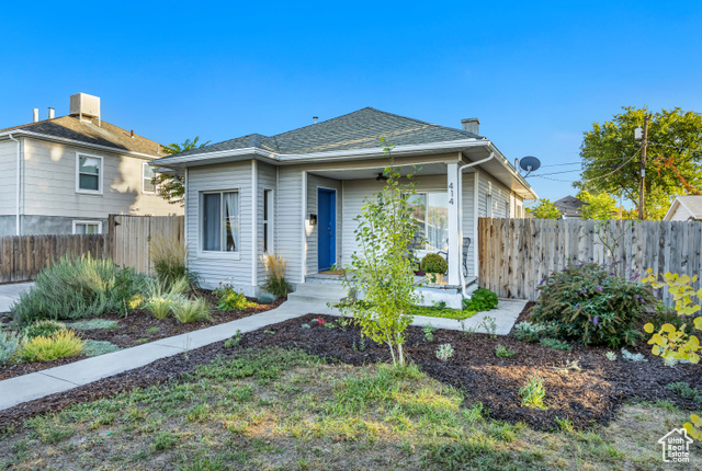 Photo 38 for MLS #2115565 at 414 Downington Ave