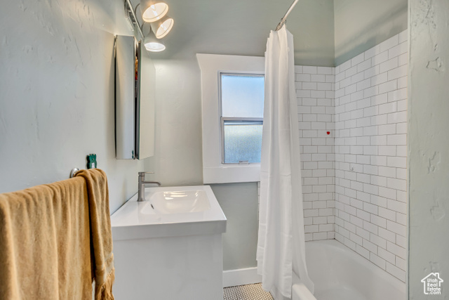 Photo 22 for MLS #2115565 at 414 Downington Ave
