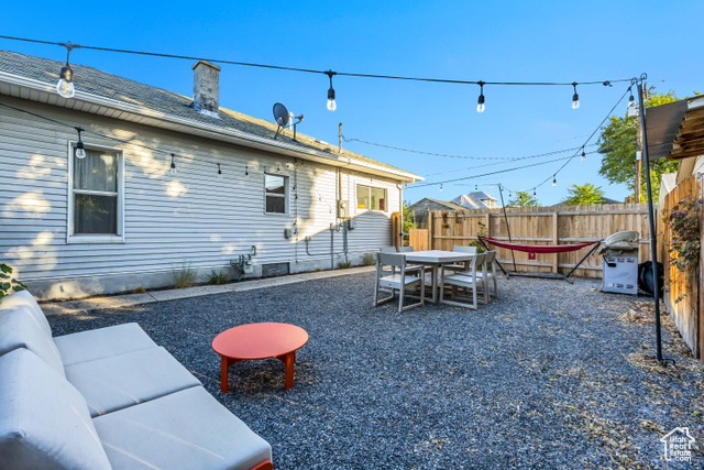 Photo 39 for MLS #2115565 at 414 Downington Ave