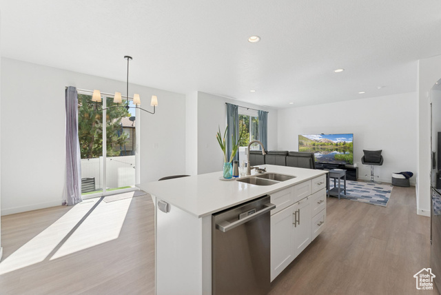 Photo 10 for MLS #2115568 at 1633 W Rockaway Ln