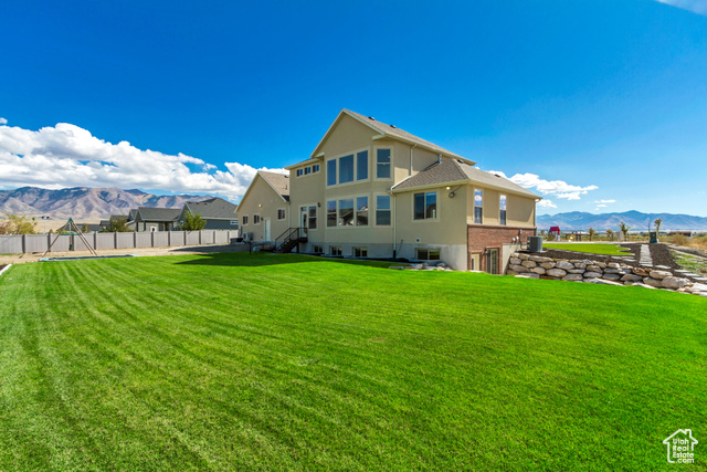 Photo 9 for MLS #2115573 at 50 Pier Pl #201