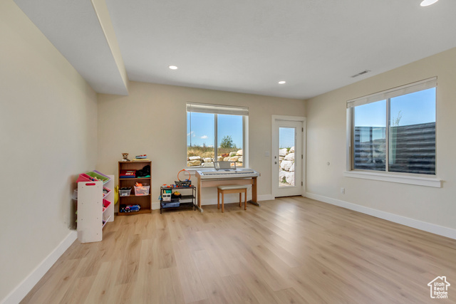 Photo 57 for MLS #2115573 at 50 Pier Pl #201