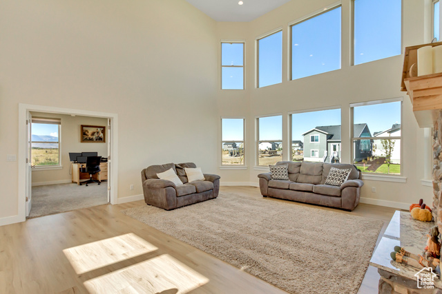 Photo 30 for MLS #2115573 at 50 Pier Pl #201