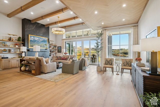 Photo 4 for MLS #2115575 at 9216 N Uinta Cir #42