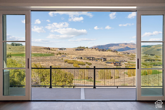 Photo 7 for MLS #2115575 at 9216 N Uinta Cir #42