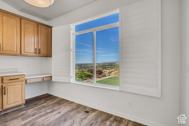 Photo 17 for MLS #2115577 at 1267 E Hickenlooper Way