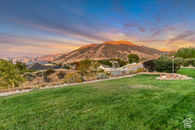Photo 3 for MLS #2115577 at 1267 E Hickenlooper Way