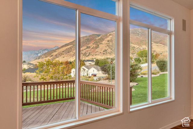 Photo 13 for MLS #2115577 at 1267 E Hickenlooper Way