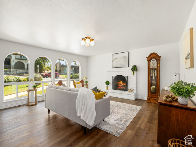 Photo 5 for MLS #2115579 at 572 S 880 West