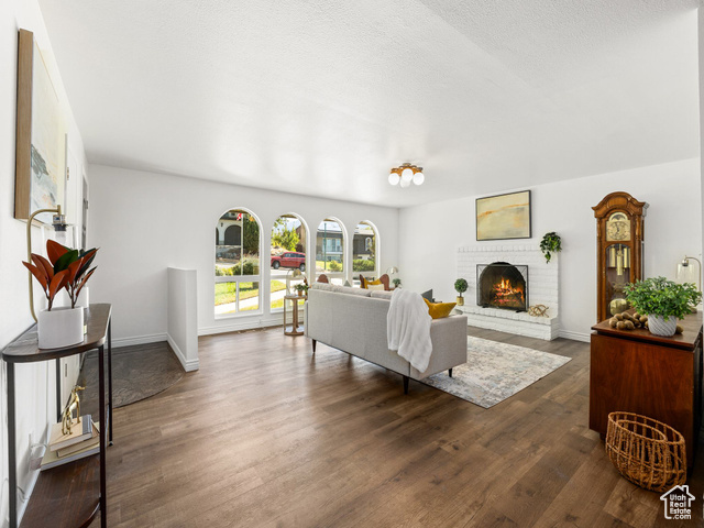 Photo 4 for MLS #2115579 at 572 S 880 West