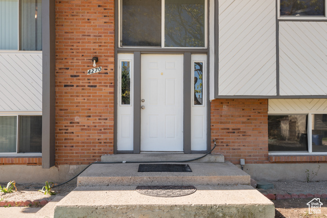 Photo 4 for MLS #2115592 at 4270 S Whipoorwhil St