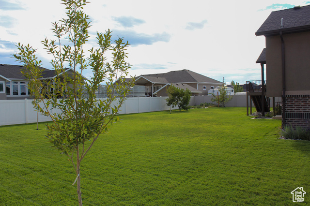 Photo 5 for MLS #2115594 at 2673 W 2125 North