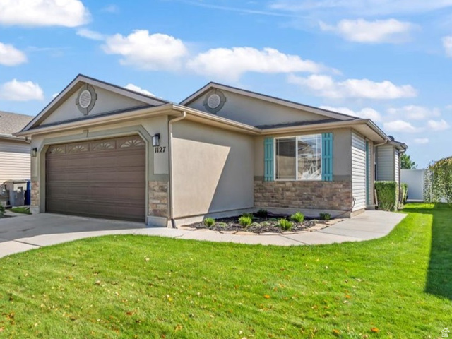 1127 W Haworth Dr
                     MLS #2115597