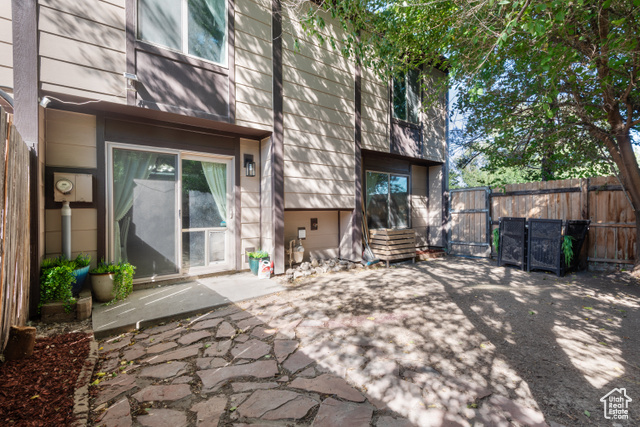 Photo 19 for MLS #2115607 at 4107 S Greyhackle Ln