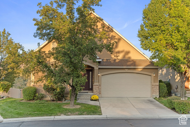 MLS #2115632 - 955 E Montana Vista Ln