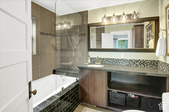 Photo 12 for MLS #2115647 at 372 N I St
