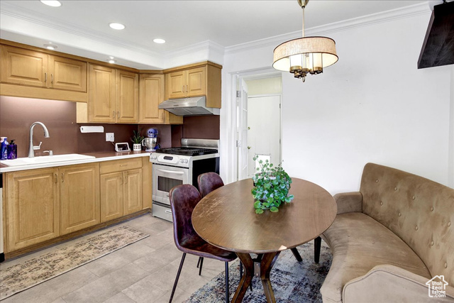 Photo 8 for MLS #2115647 at 372 N I St