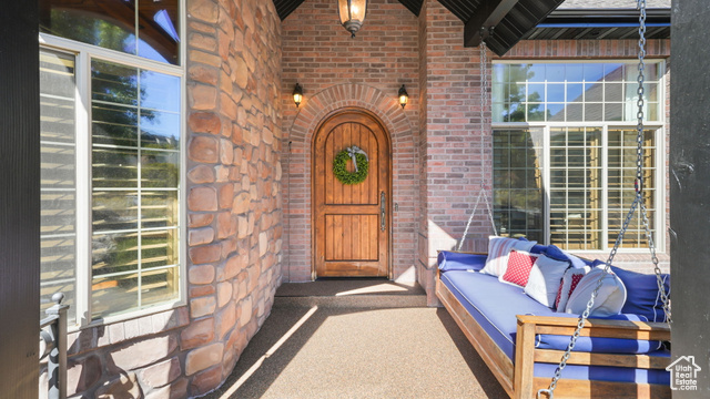 Photo 14 for MLS #2115670 at 1481 E Meadow Bluff Ln