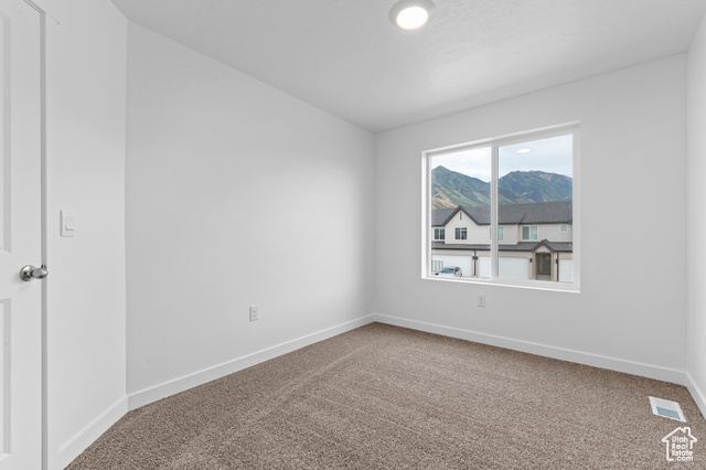 Photo 7 for MLS #2115673 at 1764 E Albion Dr #1136