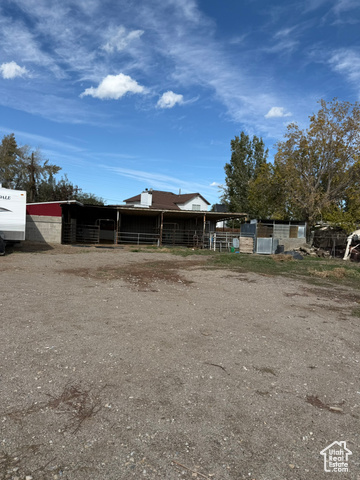 Photo 60 for MLS #2115710 at 2322 W Surrey Rd