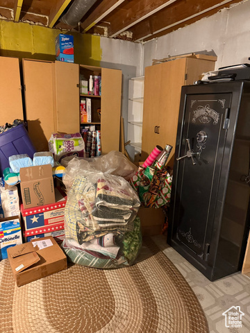 Photo 54 for MLS #2115710 at 2322 W Surrey Rd