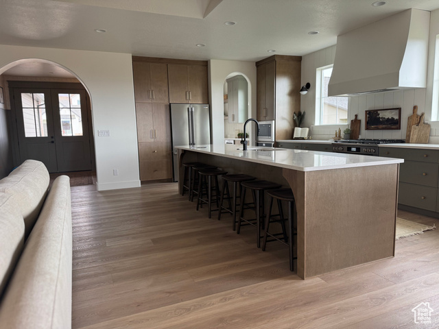 Photo 3 for MLS #2115726 at 101 E Selman Dr