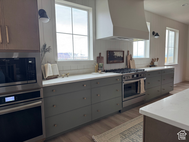 Photo 2 for MLS #2115726 at 101 E Selman Dr
