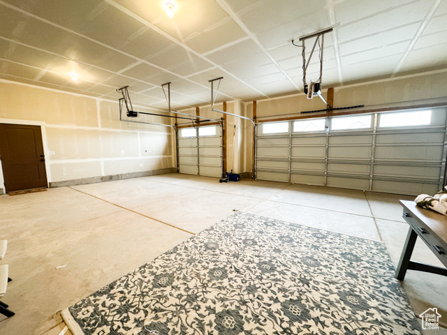 Photo 17 for MLS #2115726 at 101 E Selman Dr