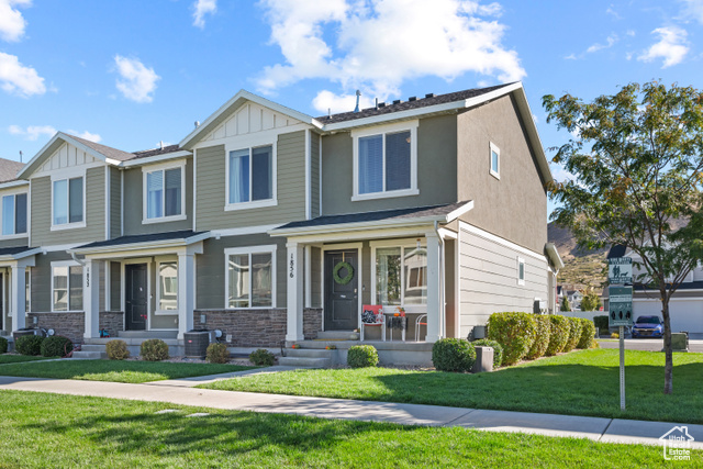 Photo 2 for MLS #2115728 at 1856 S 410 West