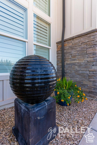 Photo 14 for MLS #2115733 at 3477 S Pecos Dr