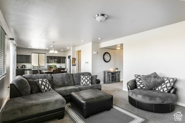 Photo 5 for MLS #2115786 at 283 E Rockwood Way