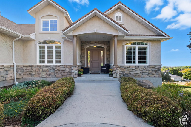 Photo 4 for MLS #2115796 at 357 S Paintbrush Ln
