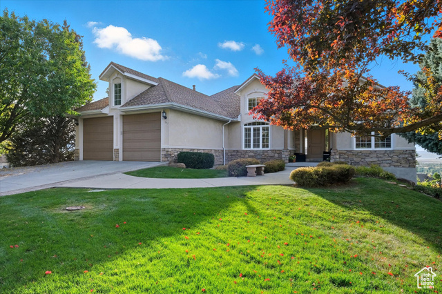 Photo 3 for MLS #2115796 at 357 S Paintbrush Ln