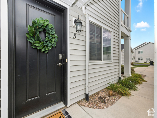 Photo 3 for MLS #2115799 at 2487 W 500 South #5