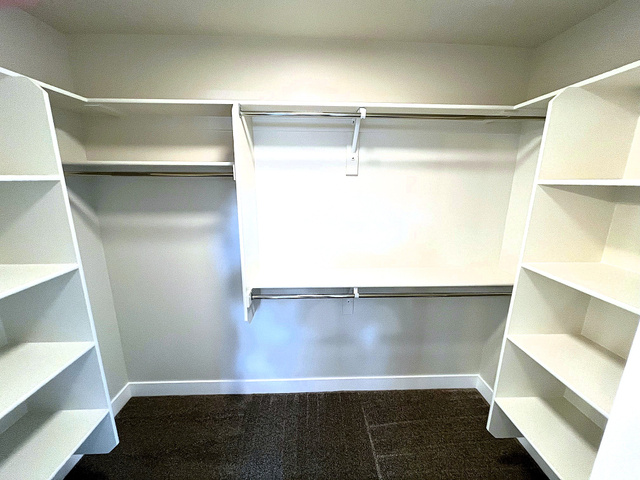 Photo 12 for MLS #2115801 at 1206 N Berra Blvd
