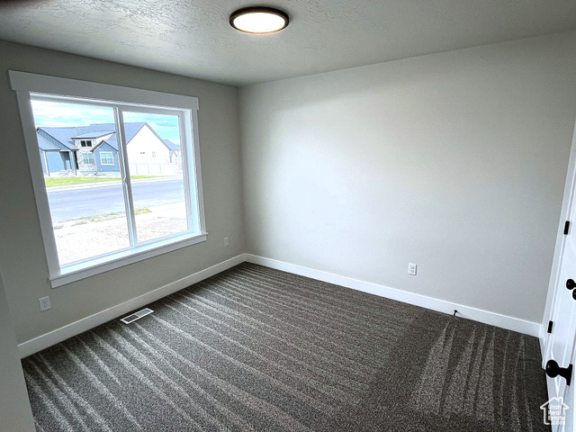 Photo 14 for MLS #2115801 at 1206 N Berra Blvd