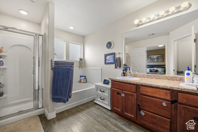 Photo 10 for MLS #2115802 at 88 E Calbourne