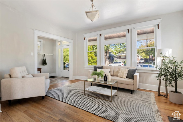 Photo 6 for MLS #2115816 at 940 S 1000 East