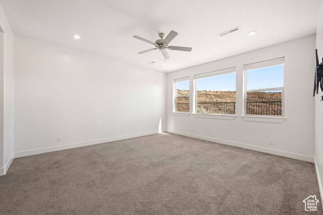 Photo 9 for MLS #2115820 at 822 N Pleasant Valley Ln