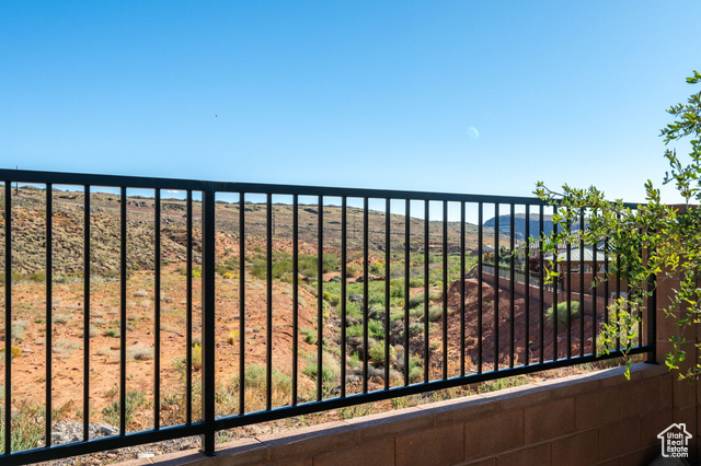 Photo 23 for MLS #2115820 at 822 N Pleasant Valley Ln