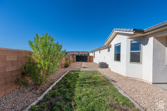 Photo 24 for MLS #2115820 at 822 N Pleasant Valley Ln