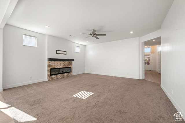 Photo 3 for MLS #2115820 at 822 N Pleasant Valley Ln